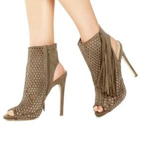 JustFab Peep Toe "Tila" Tassel Booties/Size 6